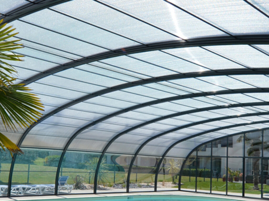 piscine interieure - Home Page