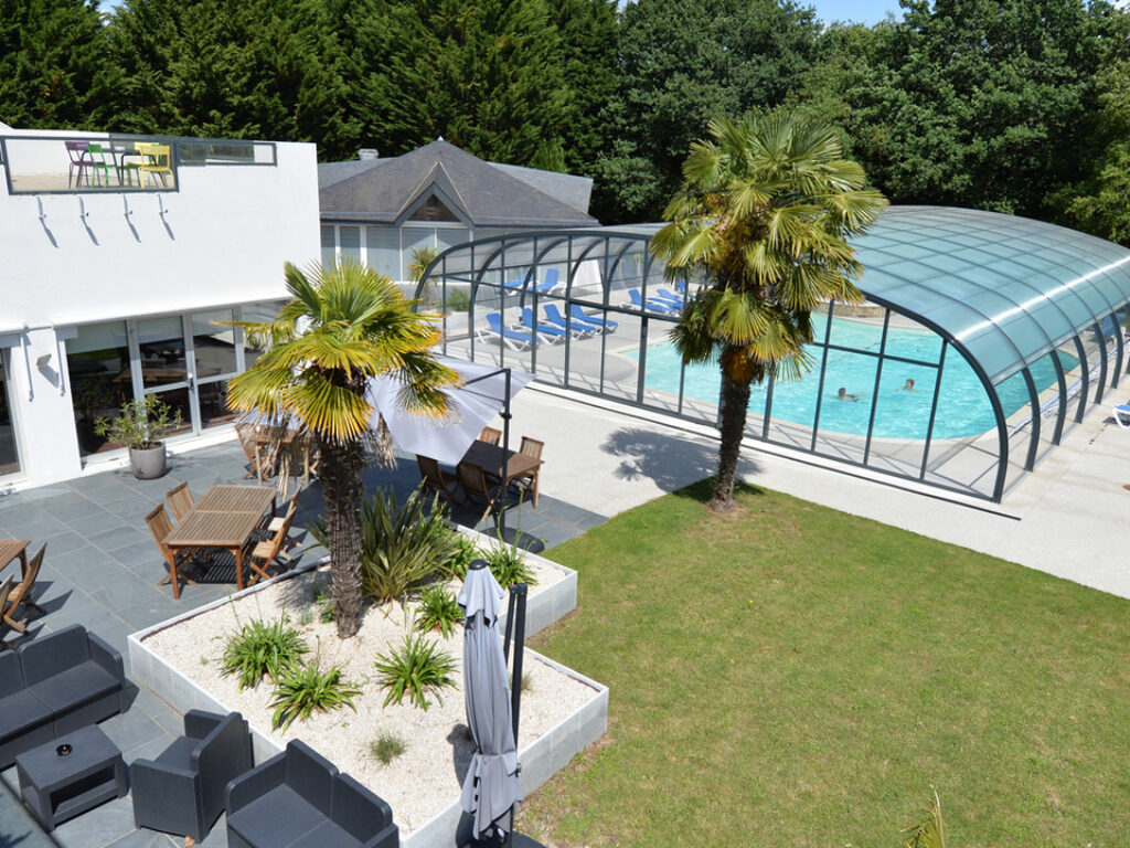 Vue jardin & piscine